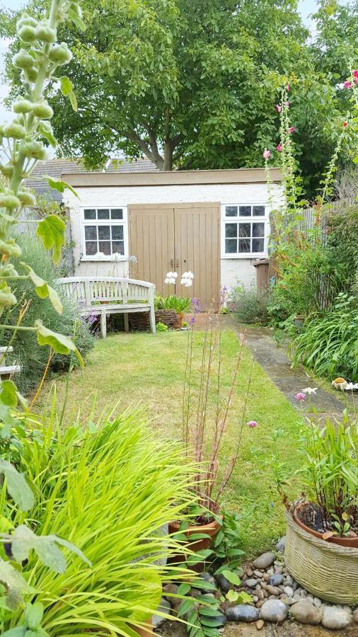 Walnut Cottage Aldeburgh Exterior photo